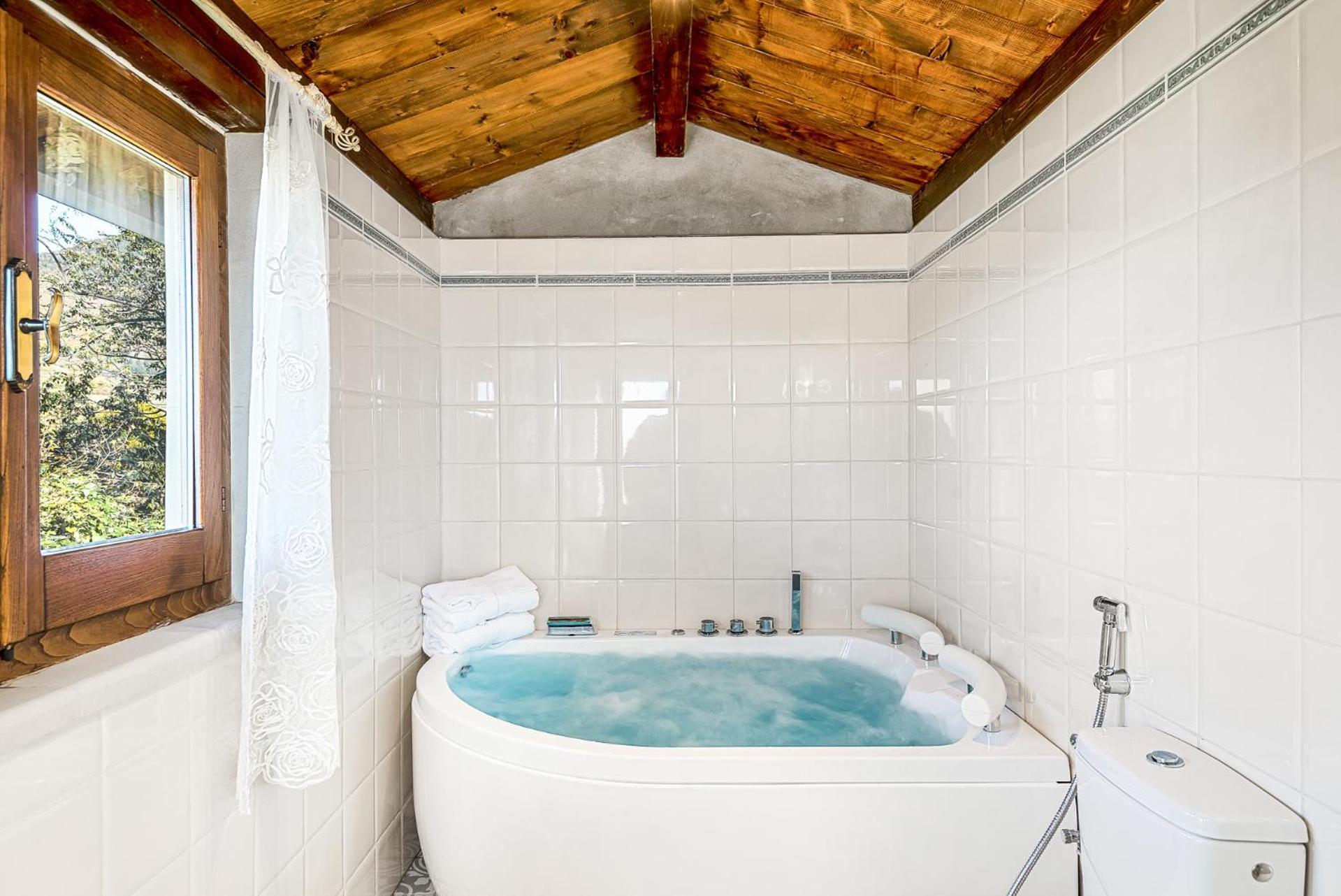 Vivi Luxury Comano (Tuscany)